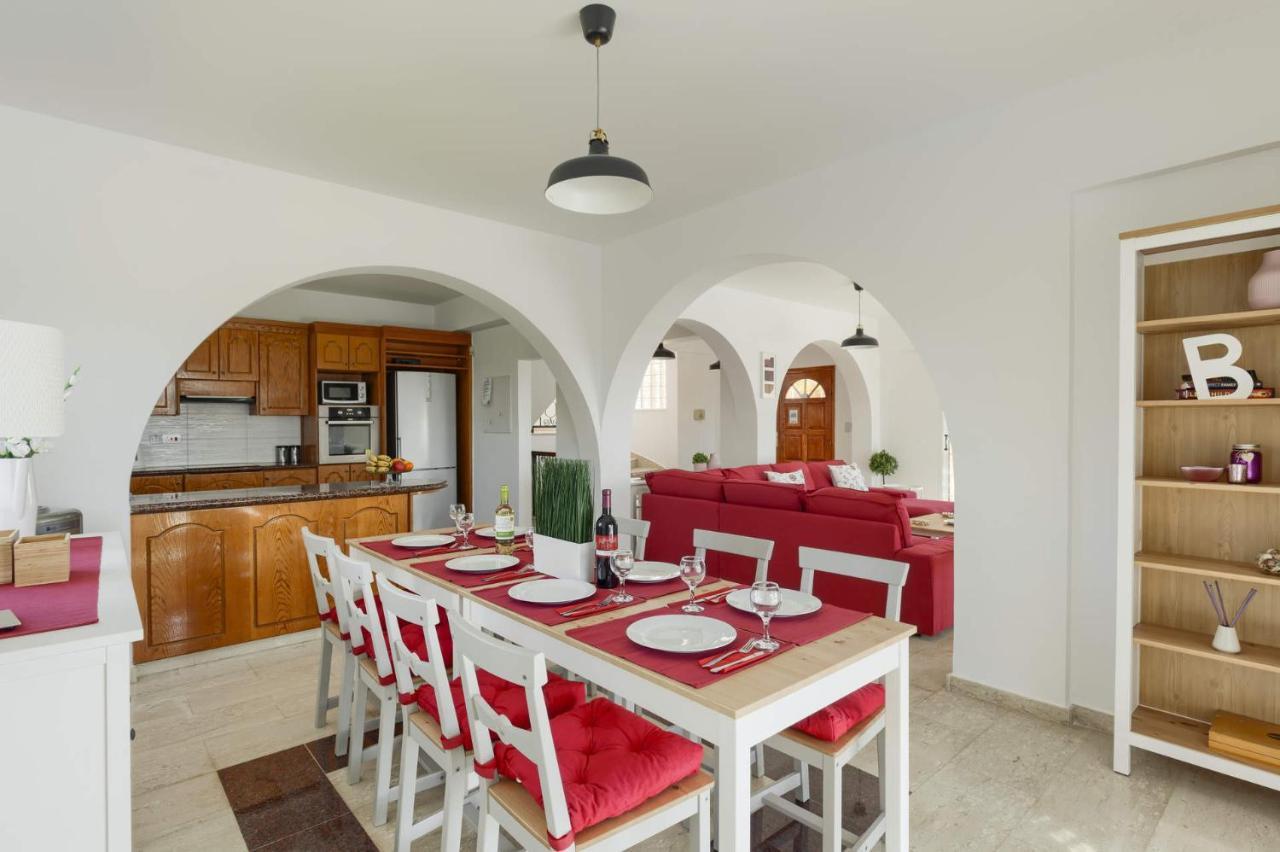 Villa Danae Coral Bay By Villa Plus Peyia Bagian luar foto