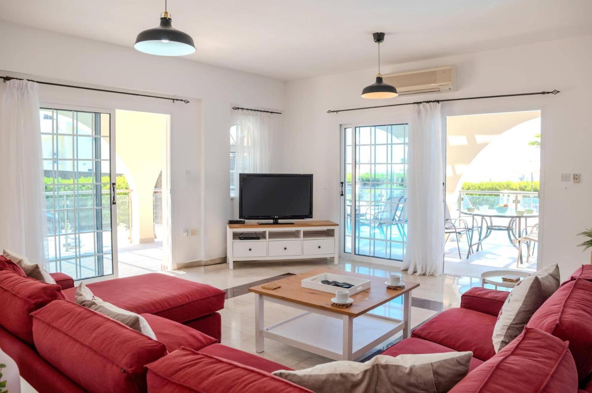 Villa Danae Coral Bay By Villa Plus Peyia Bagian luar foto