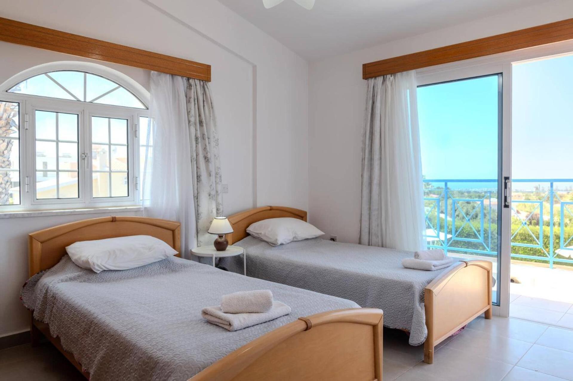Villa Danae Coral Bay By Villa Plus Peyia Bagian luar foto
